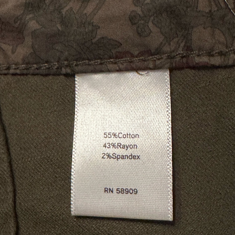 NWT Westbound Petite Size CHINO Crop
High Rise Slim - Picture 10 of 15